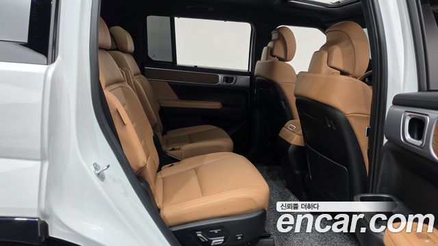 Hyundai Santafe 2025 — photo 17