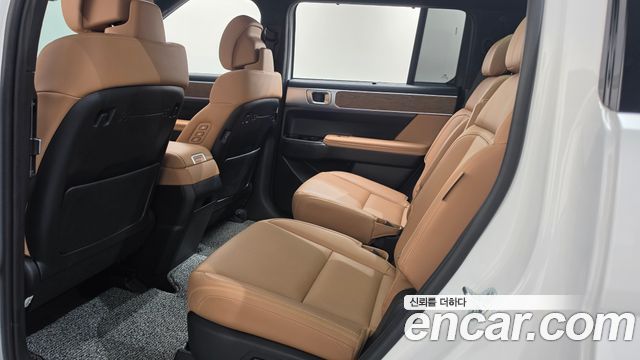 Hyundai Santafe 2025 — photo 27