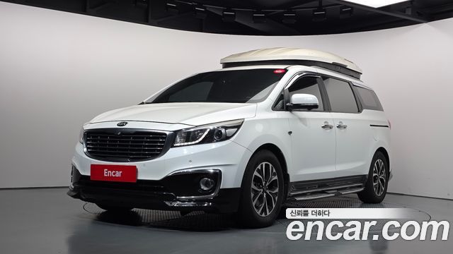 Kia Canival 2015 — photo 1