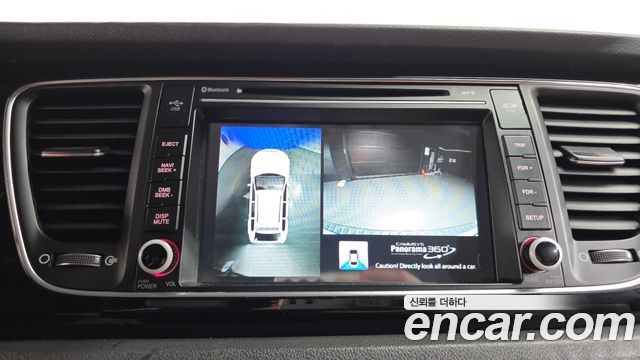 Kia Canival 2015 — photo 14