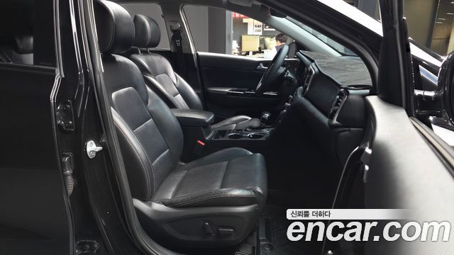 Kia Sportage 2016 — photo 17