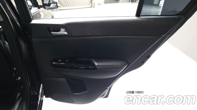 Kia Sportage 2016 — photo 15