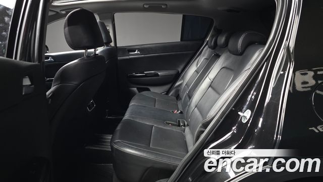 Kia Sportage 2016 — photo 16