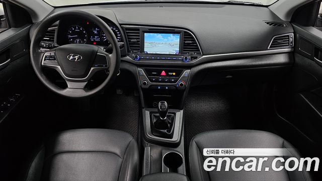 Hyundai AVANTE 2016 — photo 10
