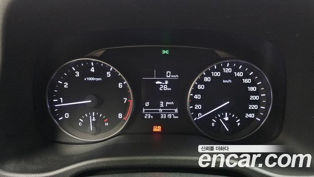 Hyundai AVANTE 2016 — photo 11