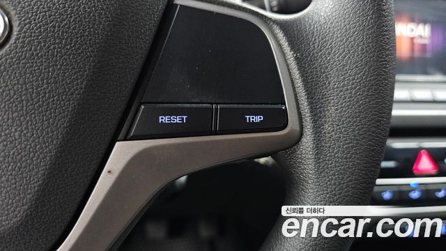 Hyundai AVANTE 2016 — photo 23