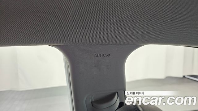 Hyundai AVANTE 2016 — photo 31