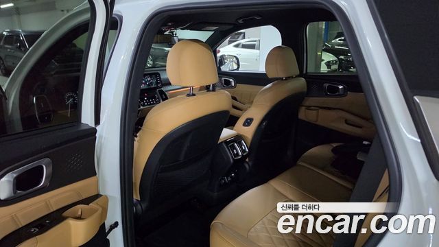Kia Sorento 2023 — photo 12
