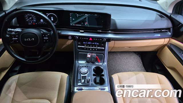 Kia Canival 2023 — photo 7