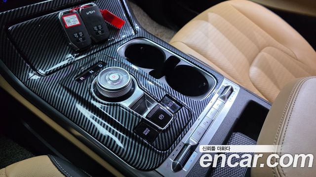 Kia Canival 2023 — photo 9