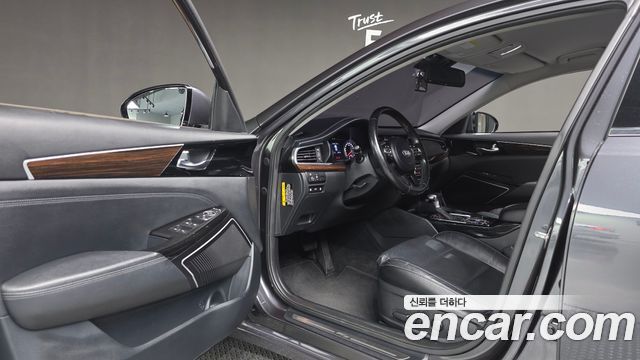 Kia K7 2019 — photo 10