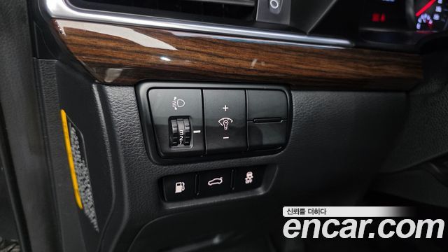Kia K7 2019 — photo 12