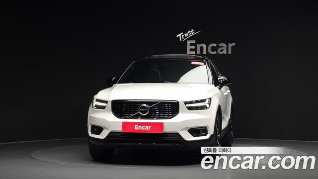 Volvo XC40 2019 — photo 3