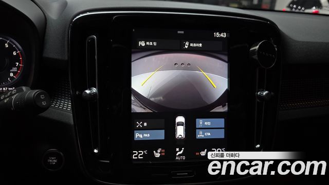 Volvo XC40 2019 — photo 21