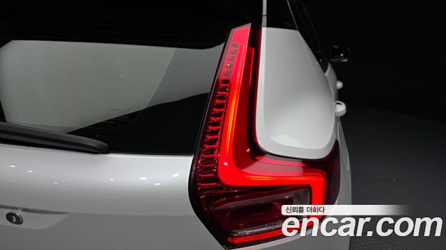 Volvo XC40 2019 — photo 9
