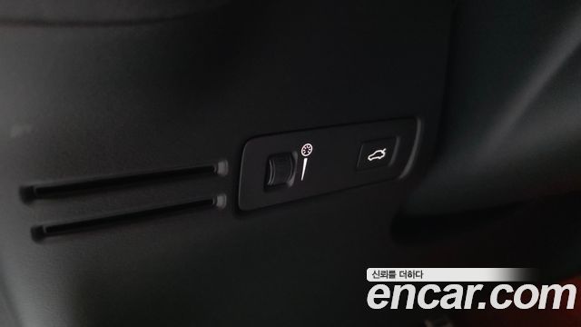 Volvo XC40 2019 — photo 27