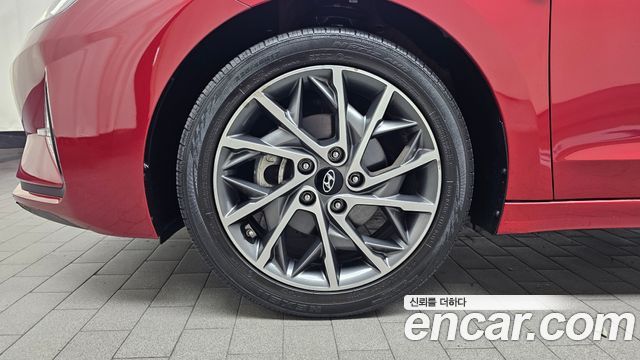 Hyundai AVANTE 2019 — photo 5