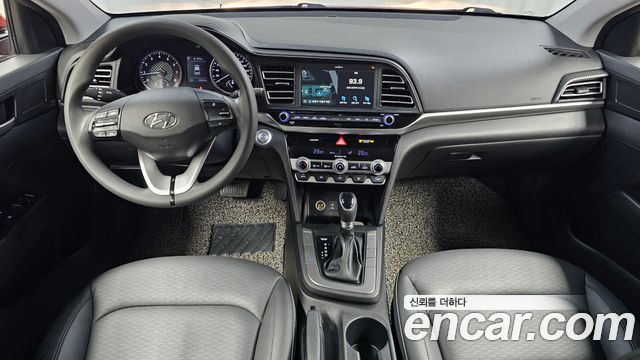 Hyundai AVANTE 2019 — photo 10