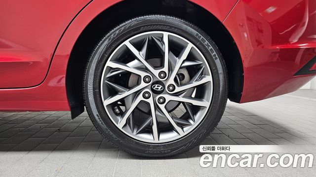 Hyundai AVANTE 2019 — photo 7