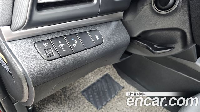 Hyundai AVANTE 2019 — photo 27