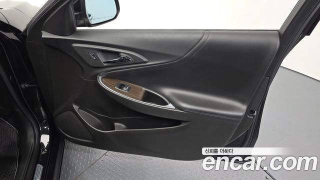 Chevrolet Korea Malibu 2017 — photo 14