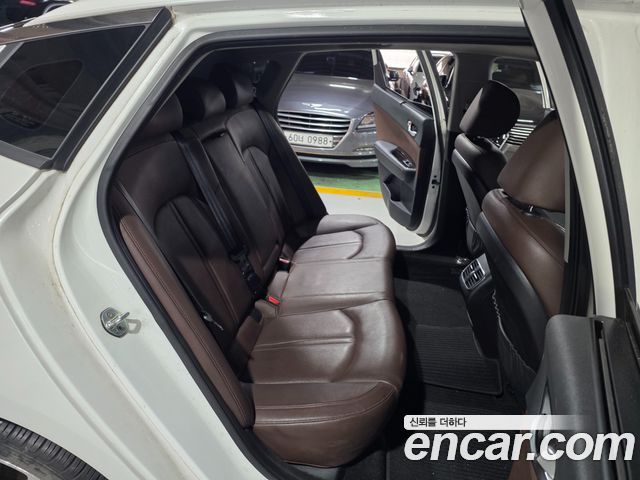 Kia K5 2016 — photo 11