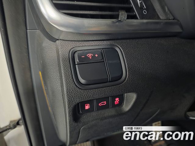 Kia K5 2016 — photo 19