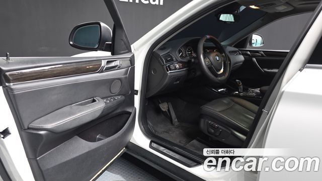 BMW X4 2016 — photo 10
