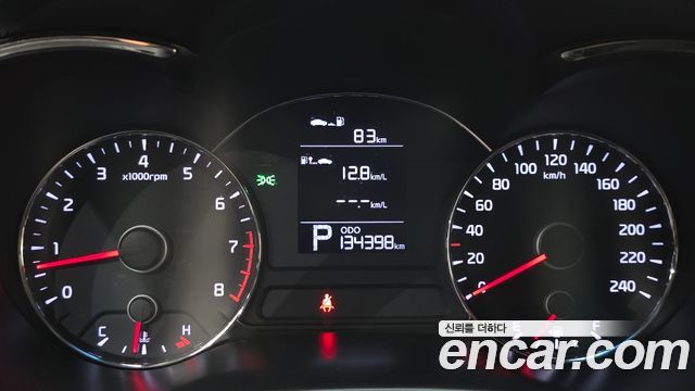 Kia K3 2013 — photo 8
