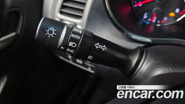 Kia K3 2013 — photo 11