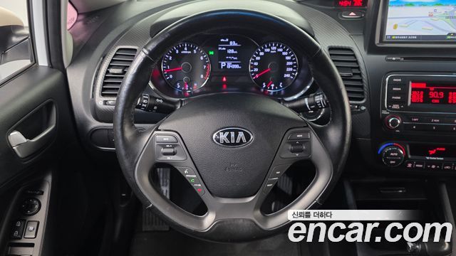 Kia K3 2013 — photo 14