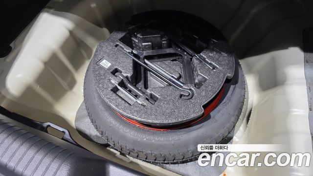 Kia K3 2013 — photo 16