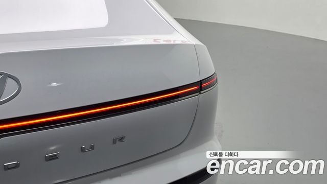 Hyundai Grandeur 2023 — photo 9
