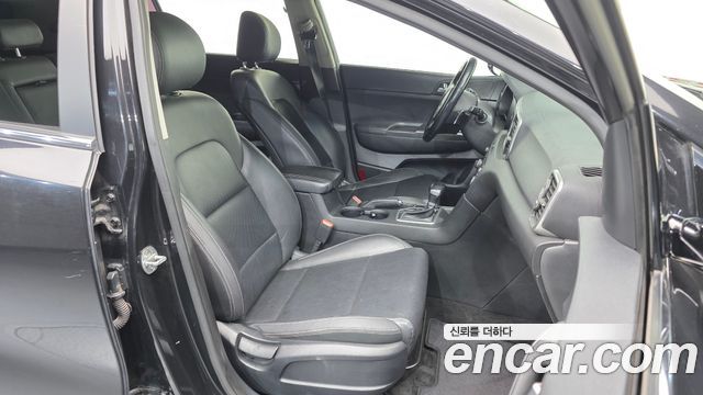 Kia Sportage 2017 — photo 11