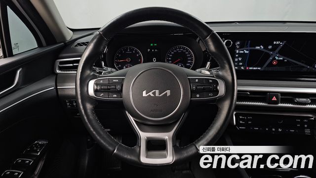Kia K5 2023 — photo 13