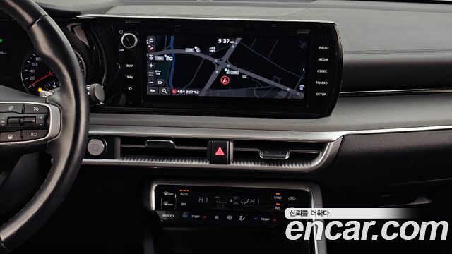 Kia K5 2023 — photo 14