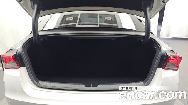 Kia K5 2023 — photo 20