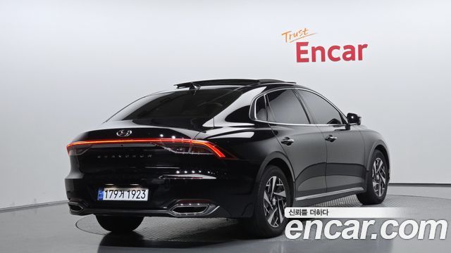 Hyundai Grandeur 2023 — photo 2