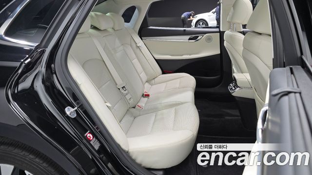 Hyundai Grandeur 2023 — photo 17