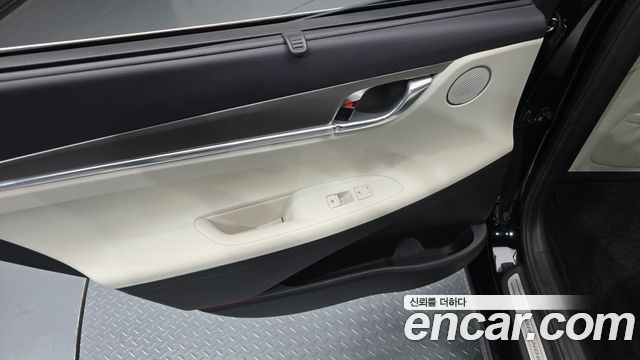 Hyundai Grandeur 2023 — photo 15