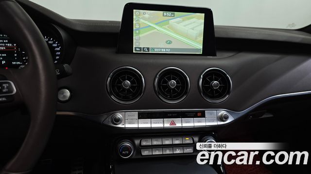 Kia Stinger 2019 — photo 18