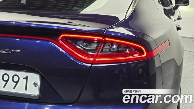 Kia Stinger 2019 — photo 9