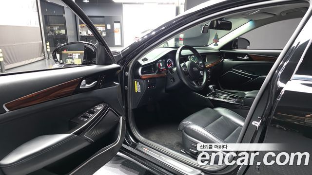 Kia K7 2016 — photo 10