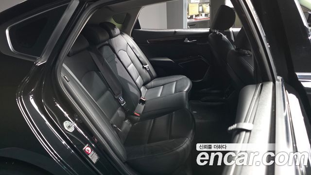 Kia K7 2016 — photo 12