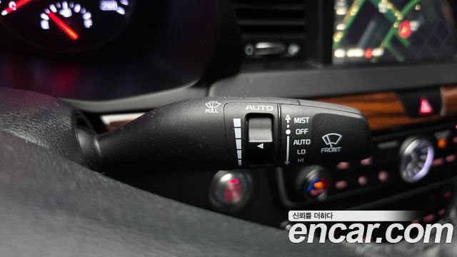 Kia K7 2016 — photo 17