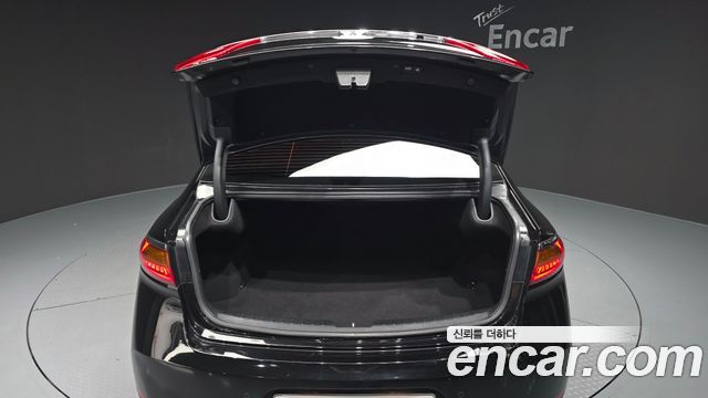 Kia K7 2016 — photo 20