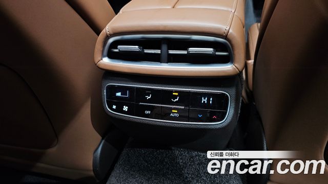 Genesis G80 2021 — photo 26