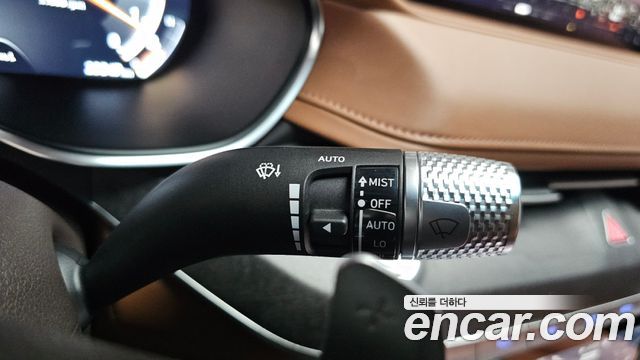 Genesis G80 2021 — photo 39