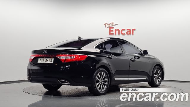Hyundai Grandeur 2011 — photo 2