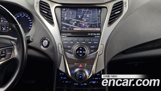 Hyundai Grandeur 2011 — photo 25